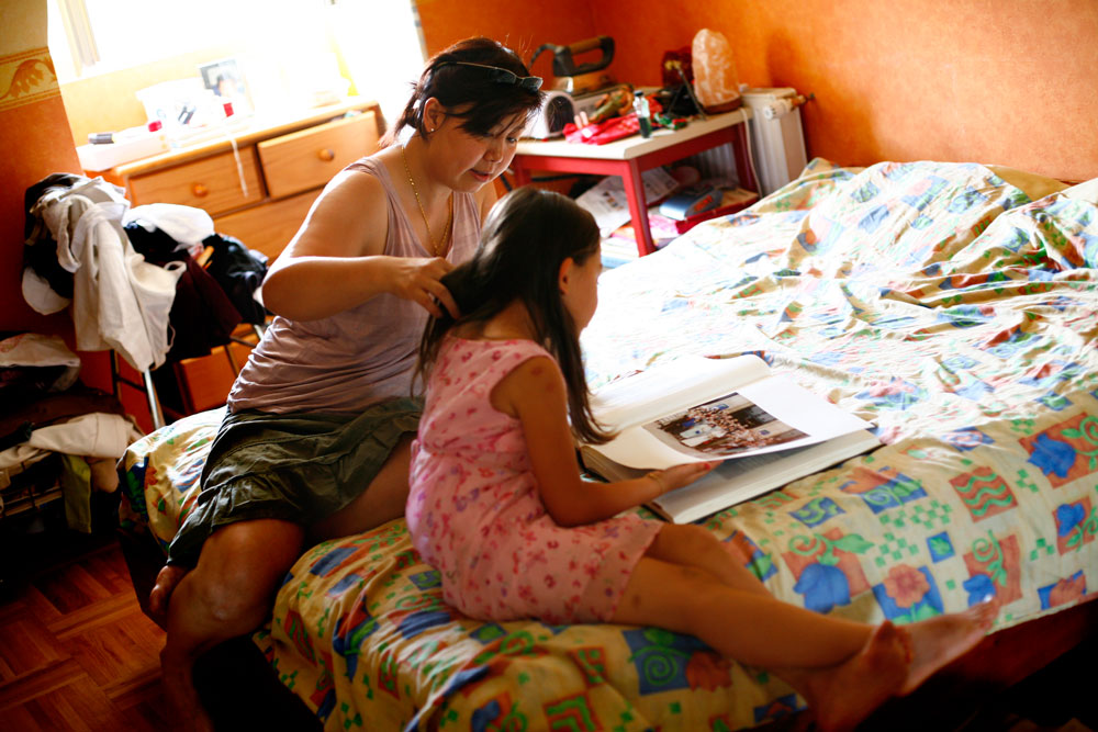 ArrivÃ©e en France, de TaÃ¯wan avec ses parents, ses frÃ¨res et soeurs Ã  l'Ã¢ge de 5 ans, elle cultive la culture chinoise avec ses enfants.