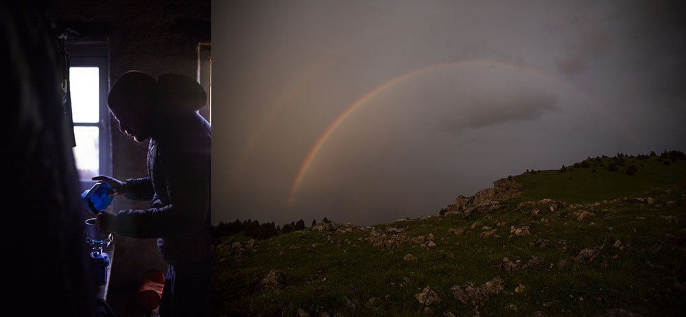 Arthur, dans la Cabane des Aiguillettes, après une nuit de bivouac au pied du Grand Veymont.