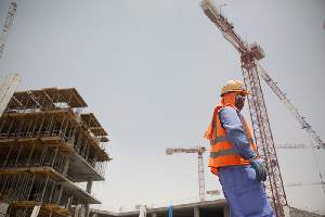 le Qatar, un Ã©tat minuscule, est un gigantesque chantier Ã  ciel ouvert.
